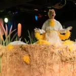 Honk Jr. Cavod plays for kids