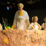 Honk Jr. Cavod plays for kids