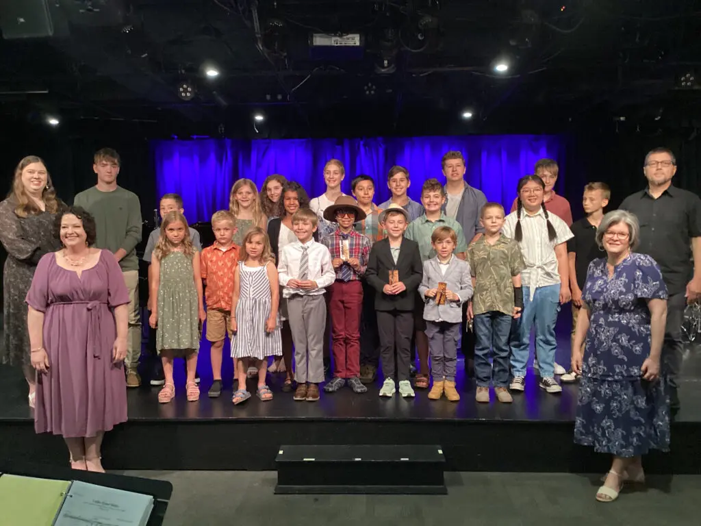 students and teachers in Cavod recital