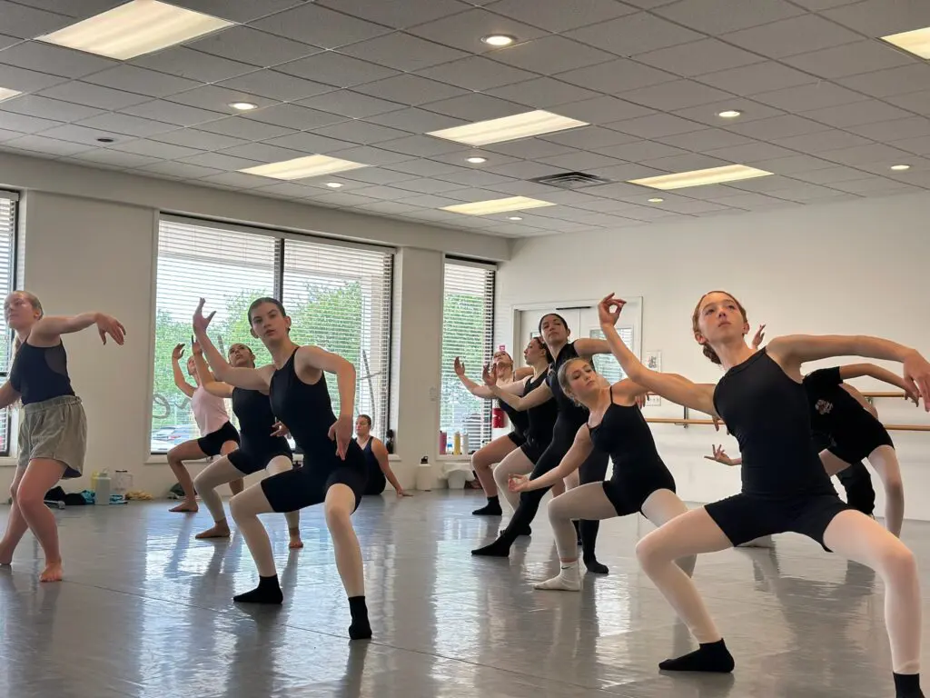 Students worshipping through dance at Cavod’s Dance Intensive